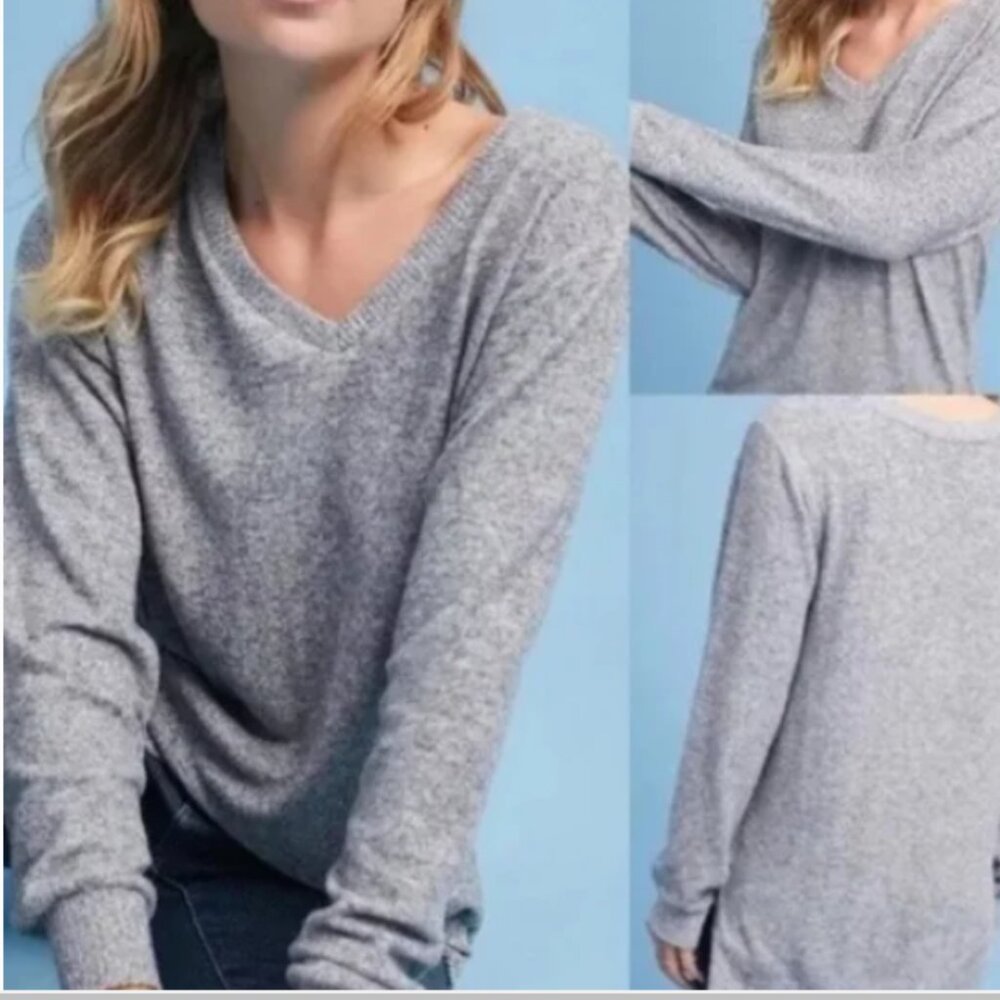 Saturday Sunday Size Medium V Neck Heater Grey Sweater